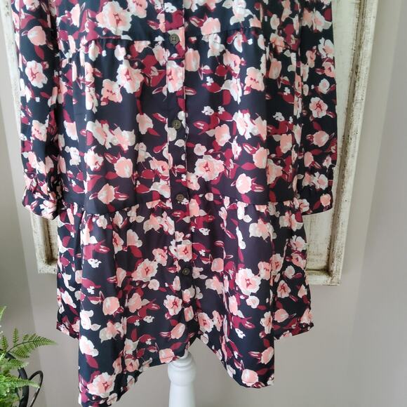 Times Two Maternity 3/4 Sleeve Button Down Collar Layered Ruffle Hem Blouse Top - Picture 4 of 14